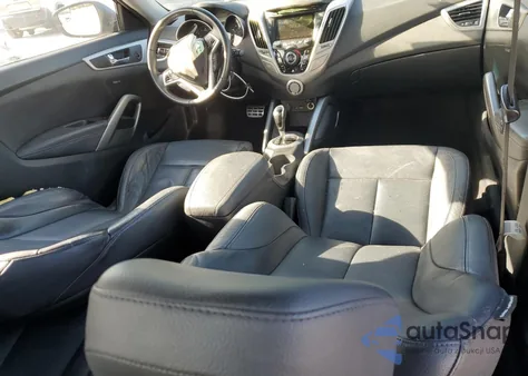 2015 Hyundai Veloster z USA, uszkodzony, nr VIN KMHTC6AD7FU219821